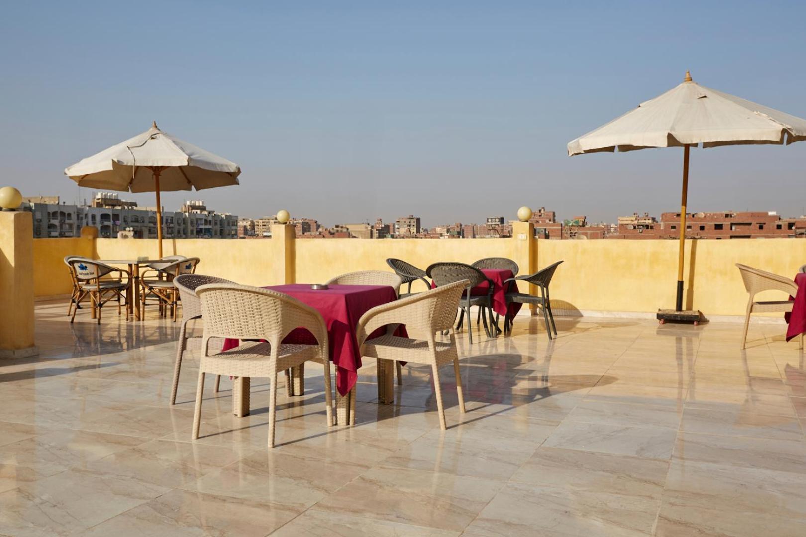 Grand Pyramid View Hotel Kafret el-Gabal Eksteriør bilde