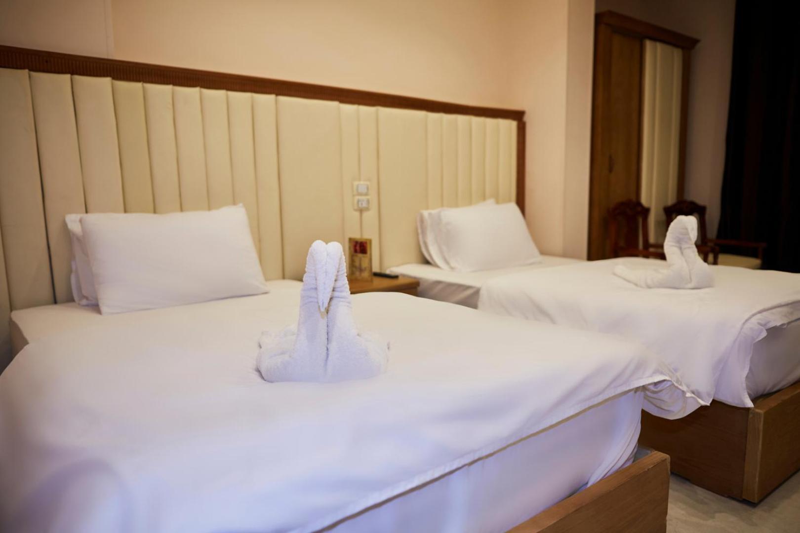 Grand Pyramid View Hotel Kafret el-Gabal Eksteriør bilde