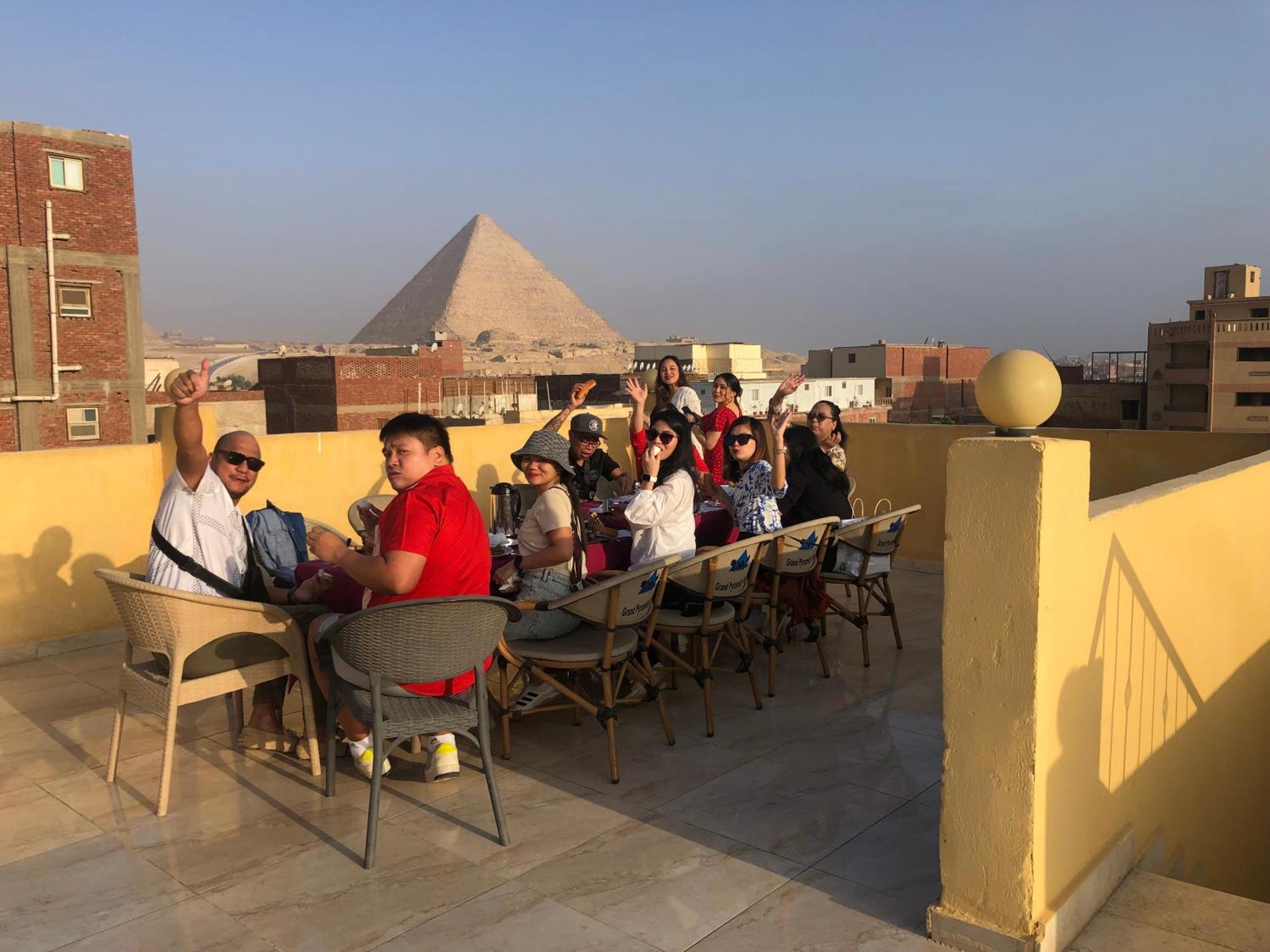 Grand Pyramid View Hotel Kafret el-Gabal Eksteriør bilde
