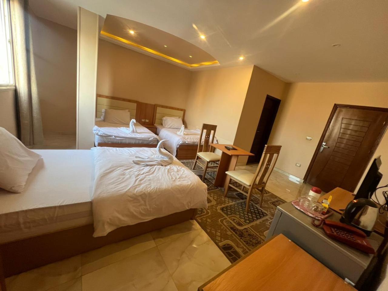 Grand Pyramid View Hotel Kafret el-Gabal Eksteriør bilde
