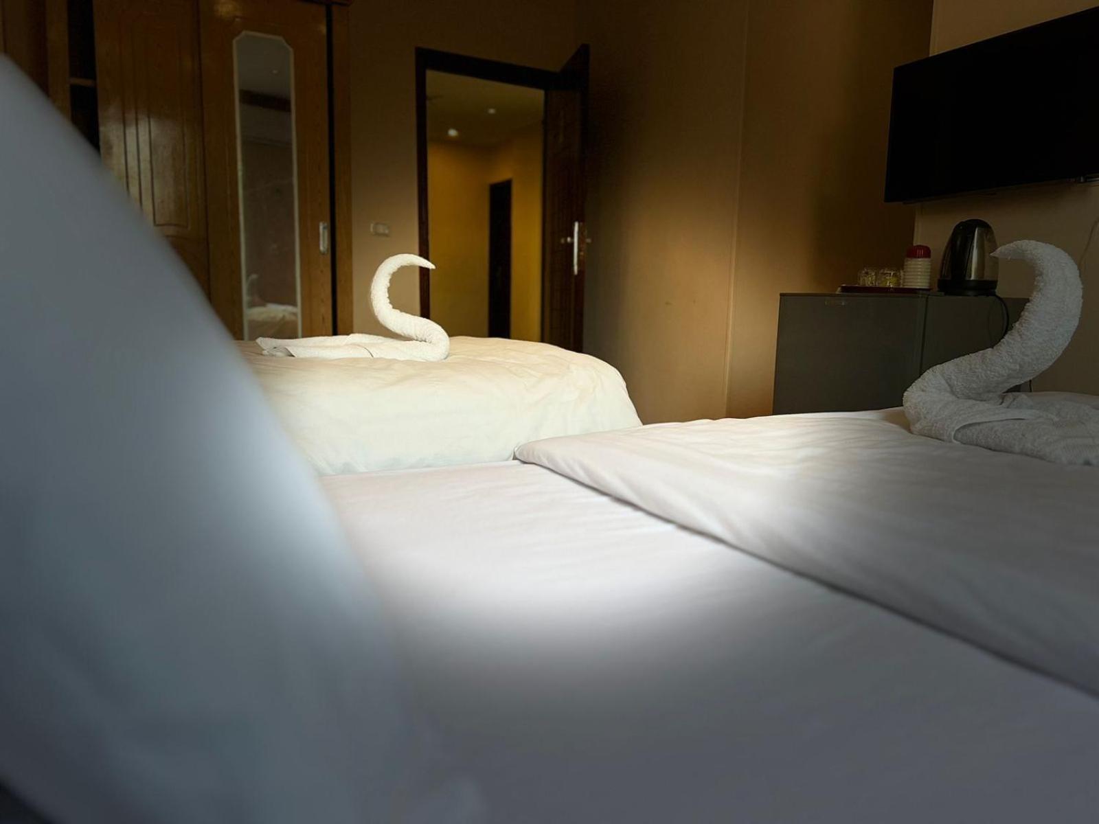 Grand Pyramid View Hotel Kafret el-Gabal Eksteriør bilde