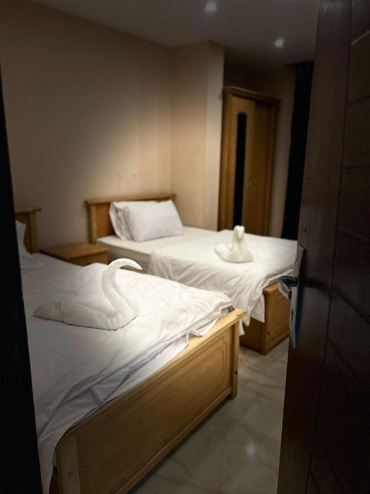 Grand Pyramid View Hotel Kafret el-Gabal Eksteriør bilde