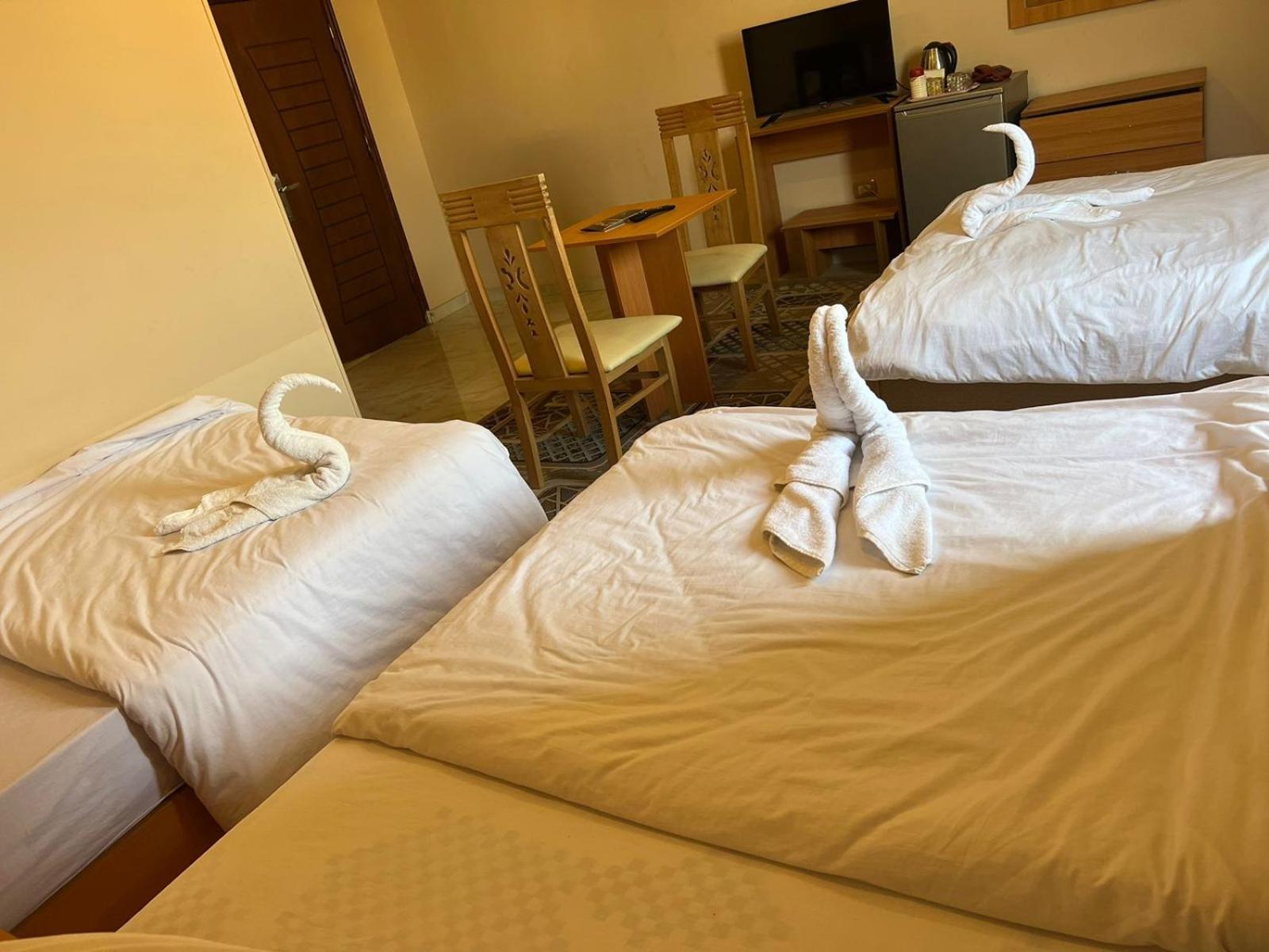 Grand Pyramid View Hotel Kafret el-Gabal Eksteriør bilde