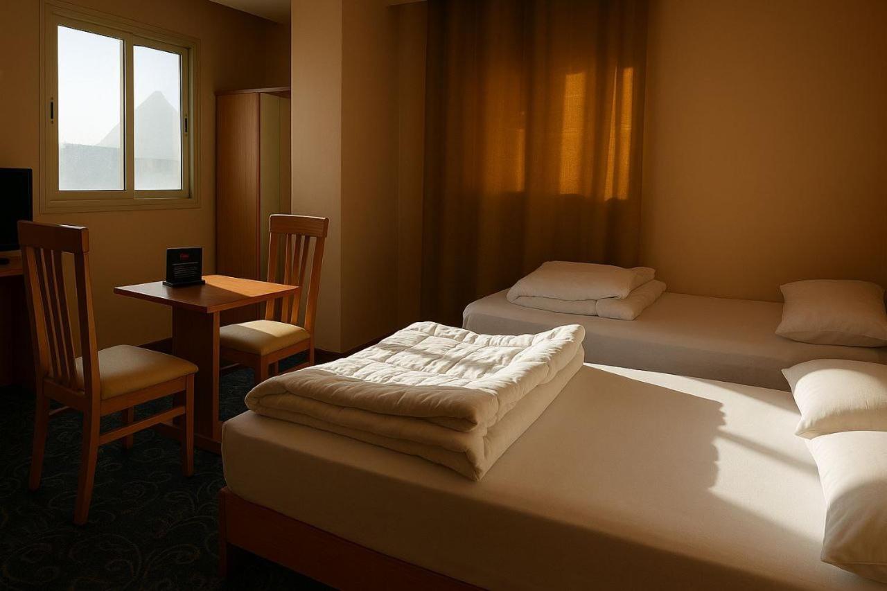 Grand Pyramid View Hotel Kafret el-Gabal Eksteriør bilde
